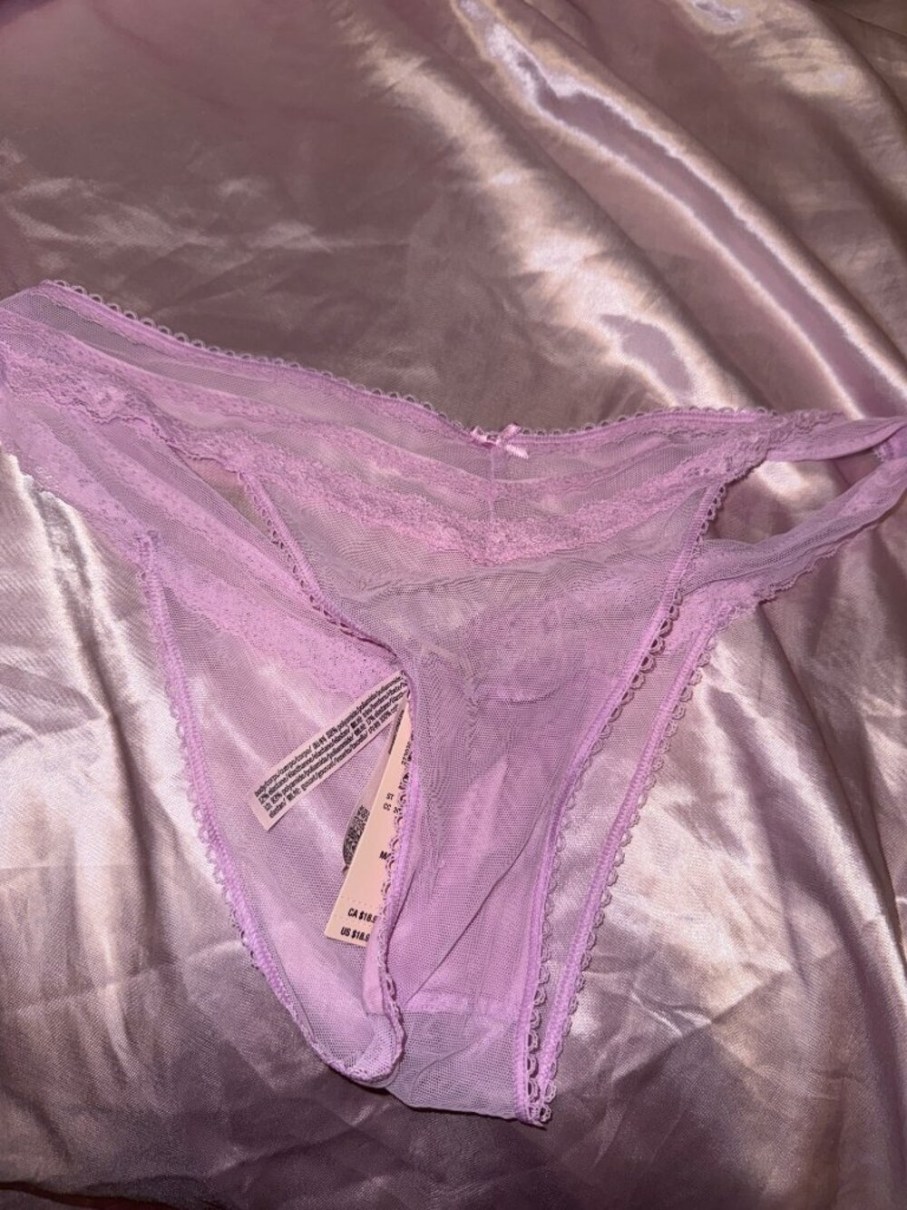 NWT Victoria’s Secret Bubblegum Pink Lace Panty - Picture 2 of 2